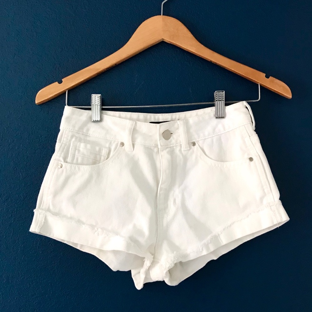 White High-waisted Cutoff Shorts